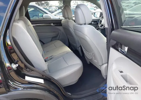 2013 Kia Sorento Lx V6 z USA, uszkodzony, nr VIN 5XYKT4A28DG348622